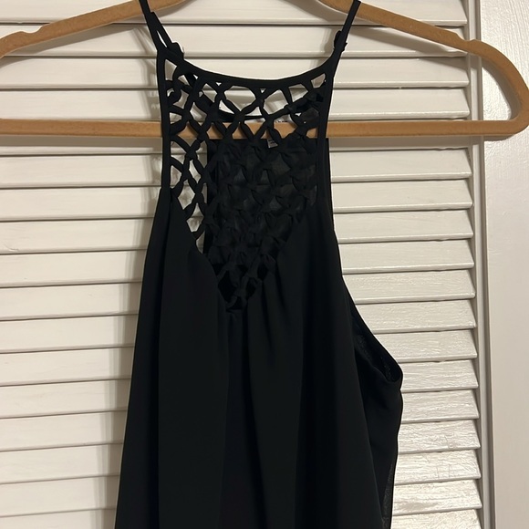 EUC‼️ Set of 2 Naked Zebra Flowy Tank Tops - Picture 2 of 5